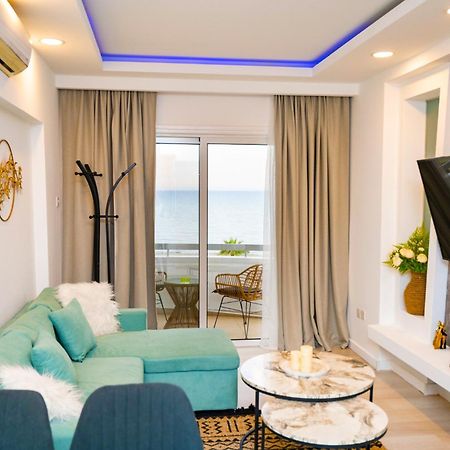 Lazuli Sea View Beachfront Ap 21 Larnaca Bagian luar foto