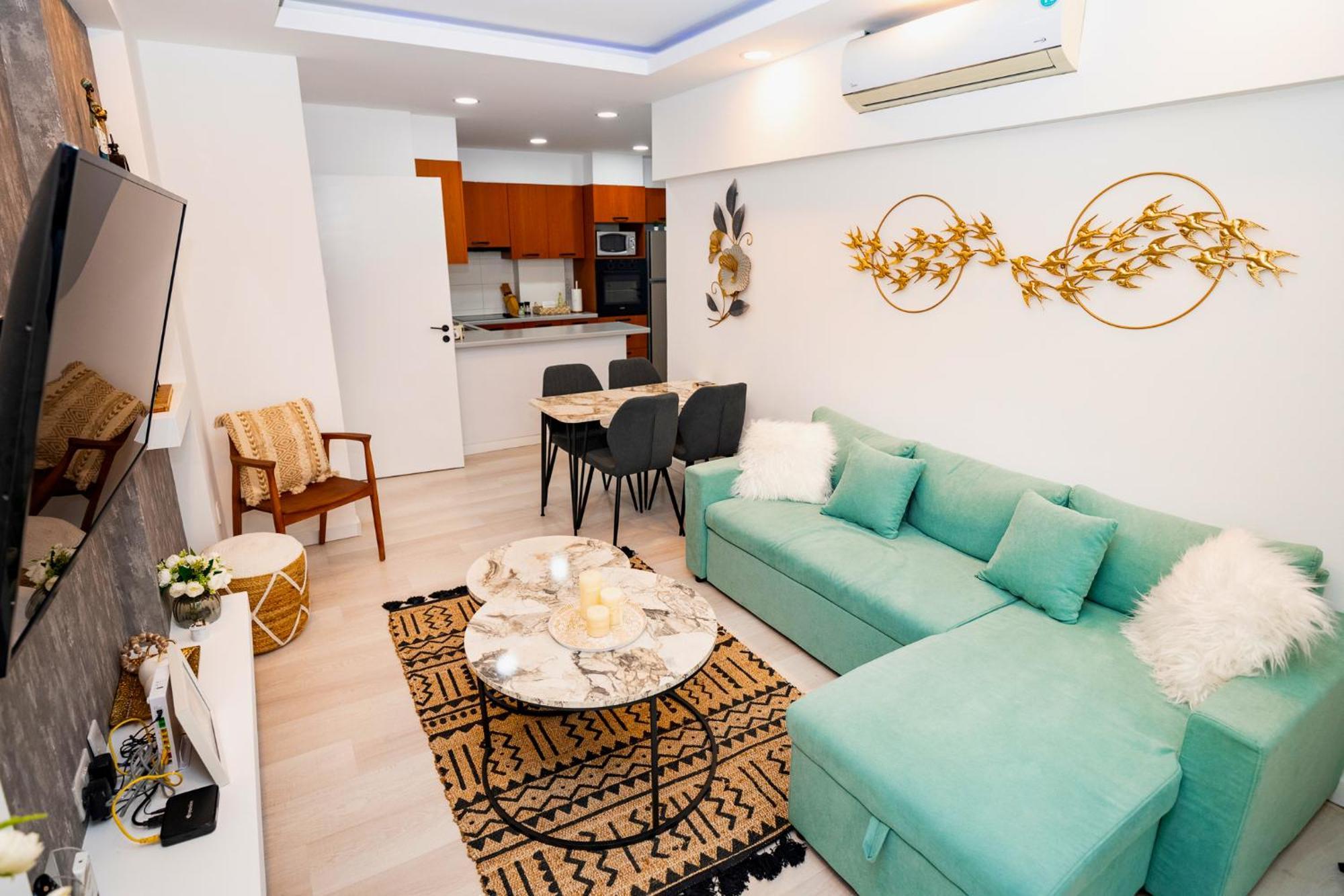 Lazuli Sea View Beachfront Ap 21 Larnaca Bagian luar foto